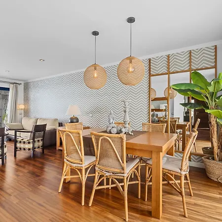 Villalia Julia, Flexitime * Playa Blanca (Lanzarote)